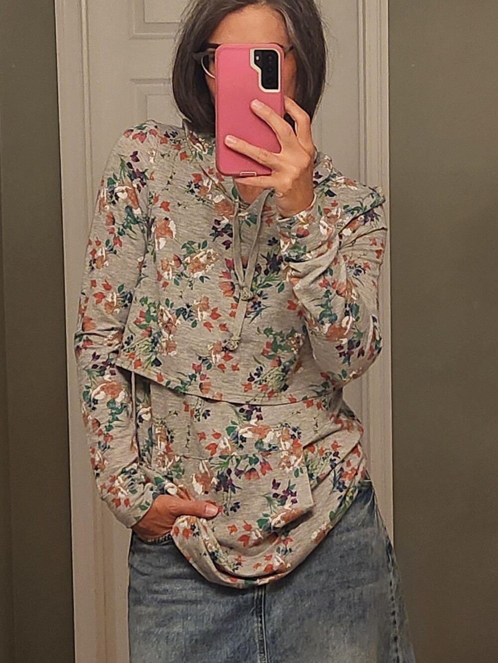Latched Mama Size M Nursing Maternity Floral Pullover Hoodie - Gray Nwot
